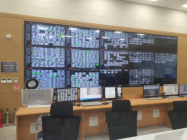 »óȲ½Ç »çÁø ÀÔ´Ï´Ù.